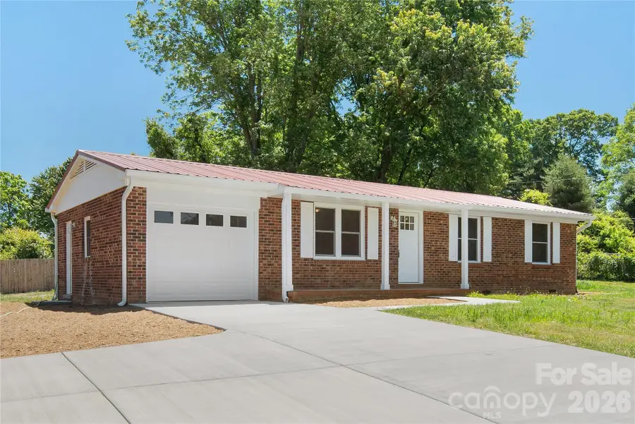 287 Duncan Road, Flat Rock, NC 28731 - #2