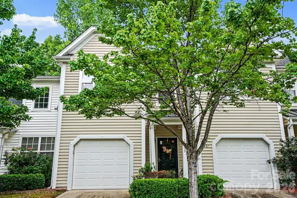14735 Lions Paw Street, Charlotte, NC 28273