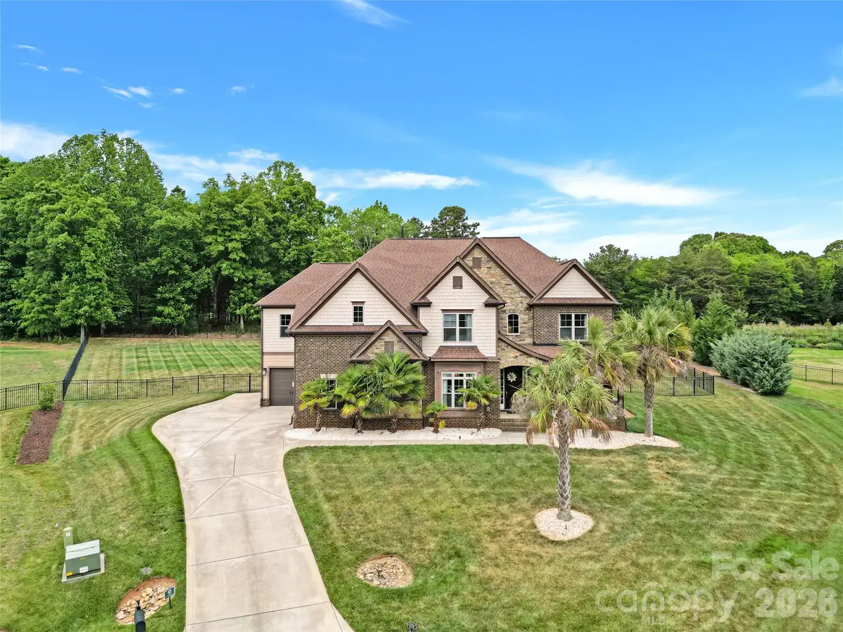 125 Leeward Shoals Lane, Mooresville, NC 28117 - #1