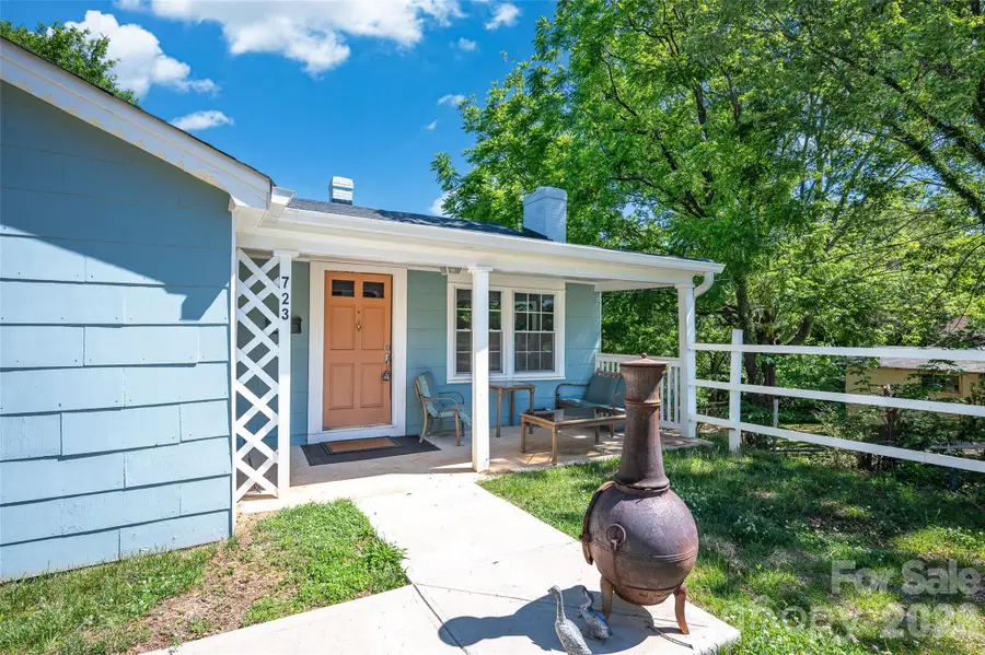 723 F Avenue Se, Hickory, NC 28602 - #2