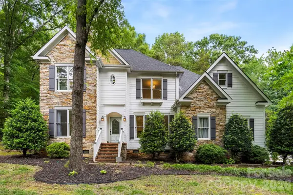 10112 Windtree Lane, Charlotte, NC 28215
