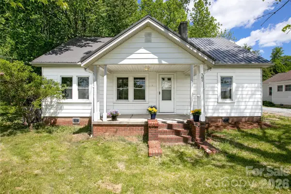 587 Old Hendersonville Highway, Brevard, NC 28712