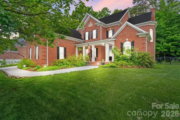 406 Castlestone Lane, Matthews, NC 28104