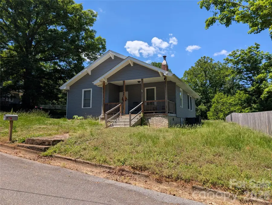 204 Shelby Street, Hickory, NC 28602 - #3