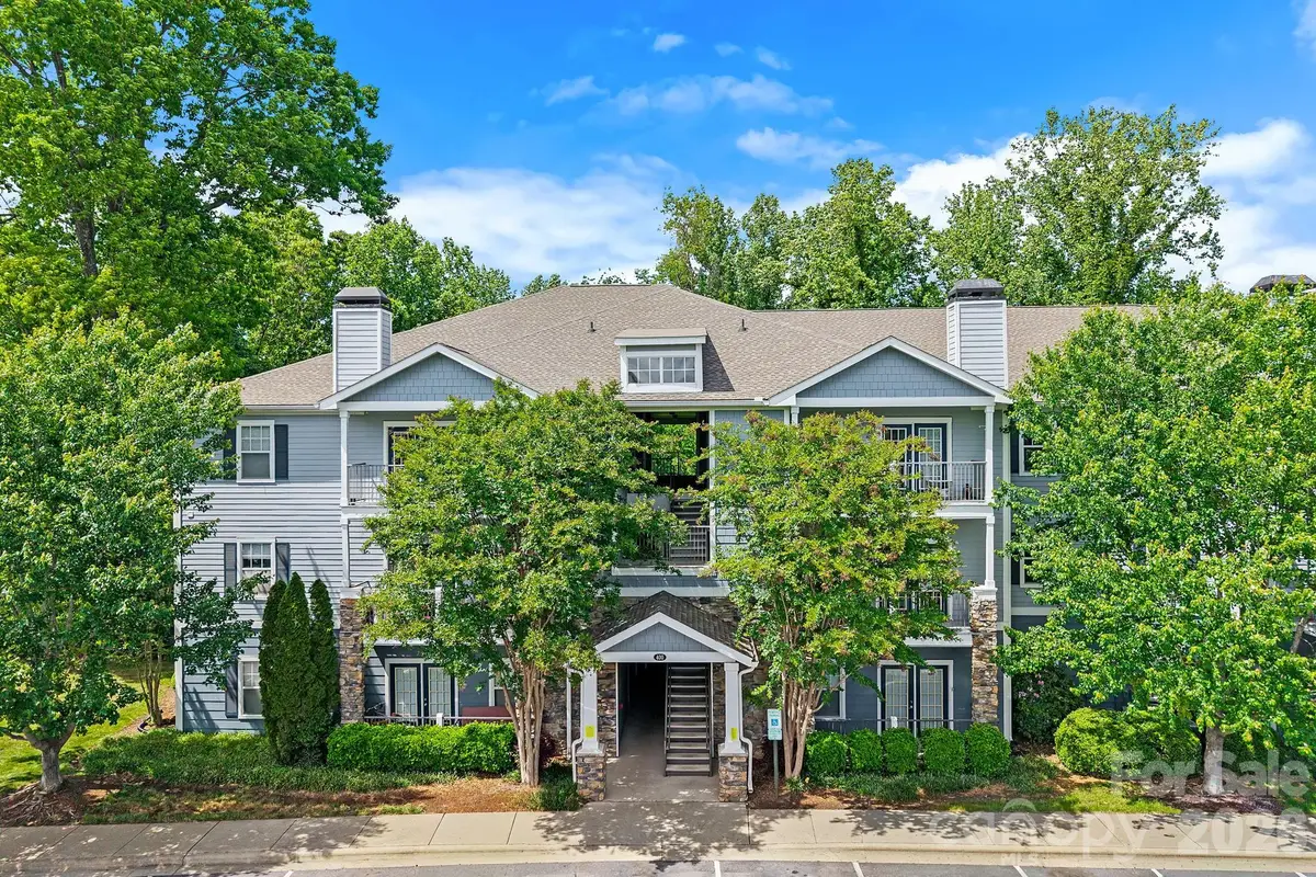 400 Vista Lake Drive #208, Candler, NC 28715 - #1