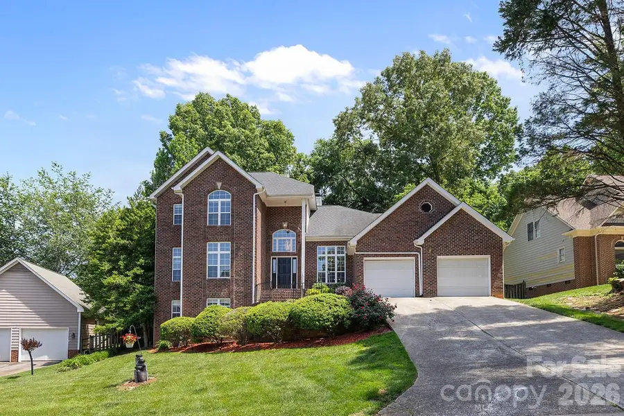 9111 Brocklehurst Lane, Charlotte, NC 28215 - #2