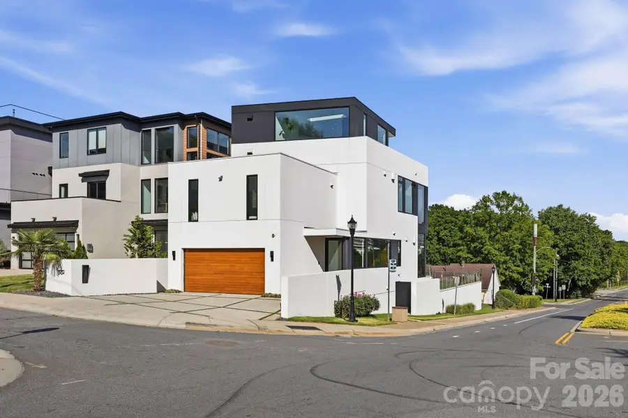 304 Frazier Avenue, Charlotte, NC 28216 - #3
