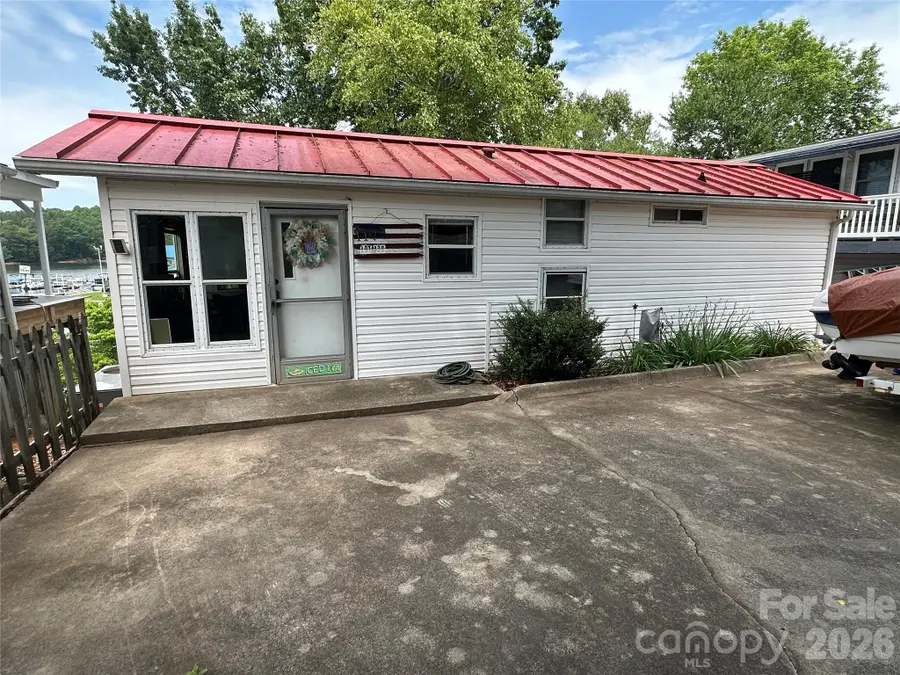 117 Badin Lake Circle, New London, NC 28127 - #2
