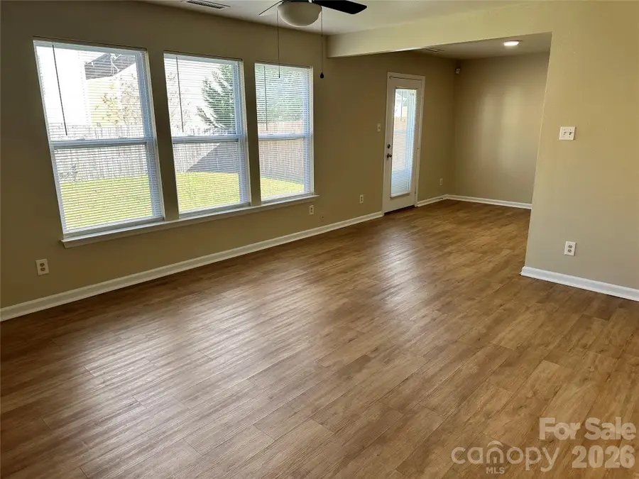 3042 Meadow Knoll Drive, Charlotte, NC 28269 - #2