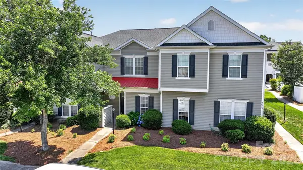 4071 Center Place Drive, Harrisburg, NC 28075