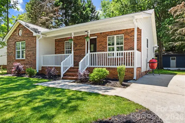 399 Windward Circle, Mocksville, NC 27028