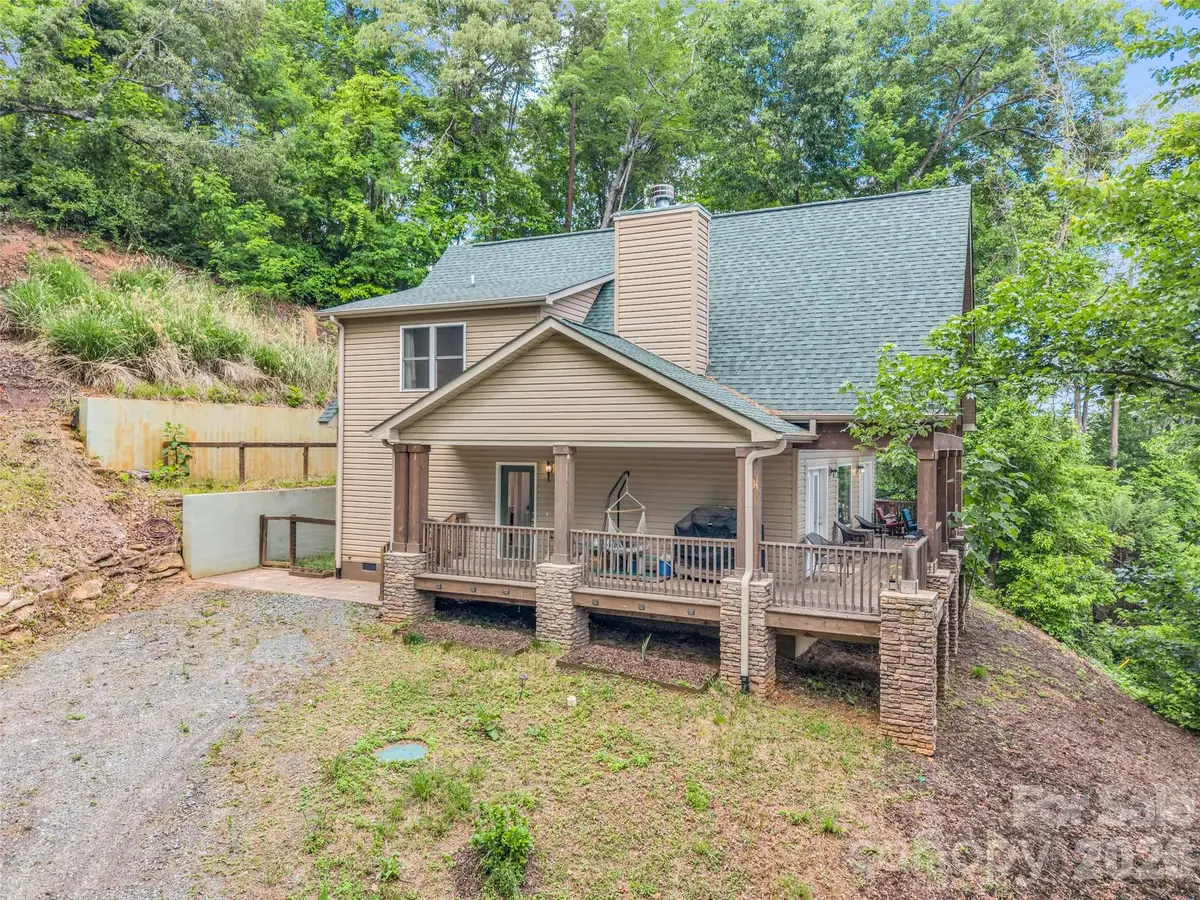 227 Snug Harbor Circle, Lake Lure, NC 28746 - #1