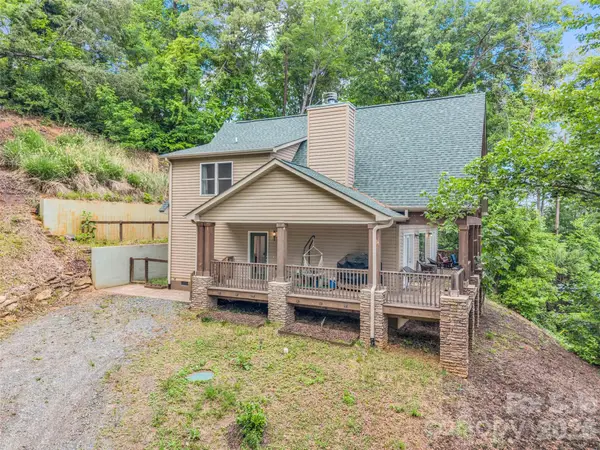 227 Snug Harbor Circle, Lake Lure, NC 28746