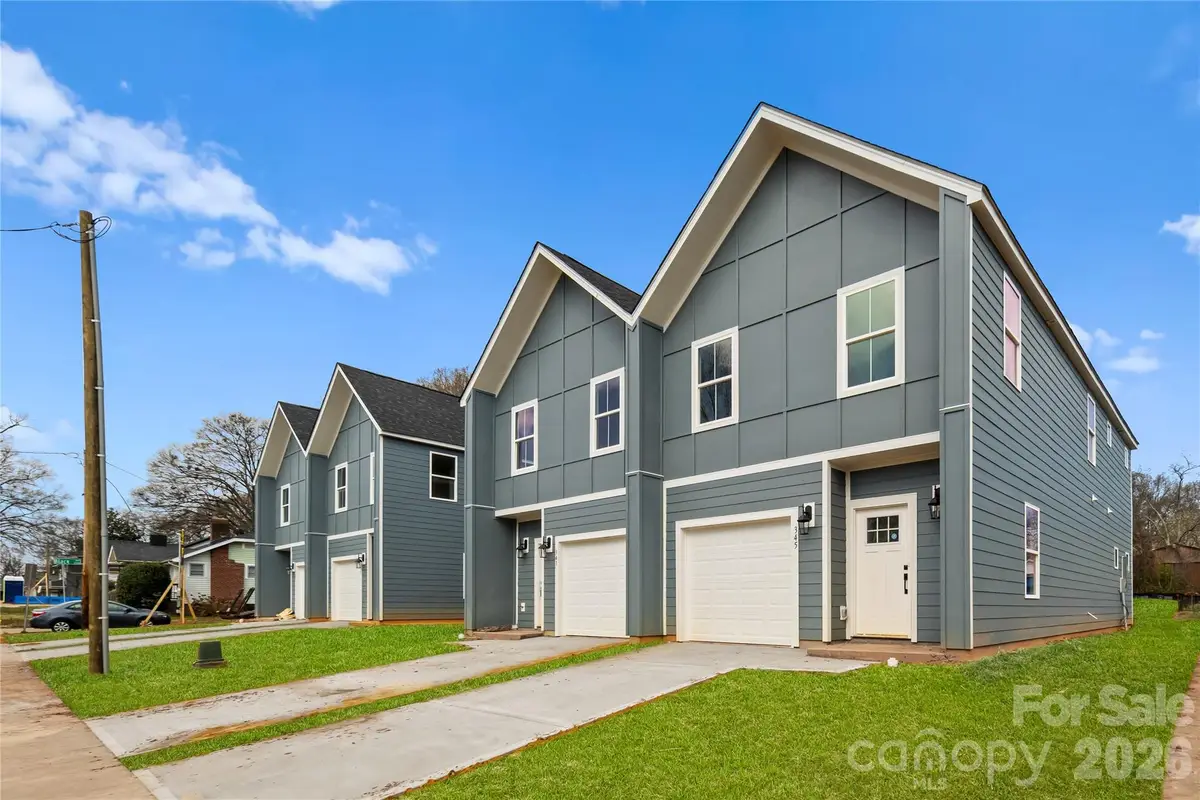 337 N Hoskins Road, Charlotte, NC 28216 - #1