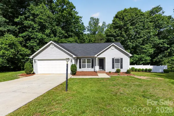209 Red Oak Court, Gastonia, NC 28052