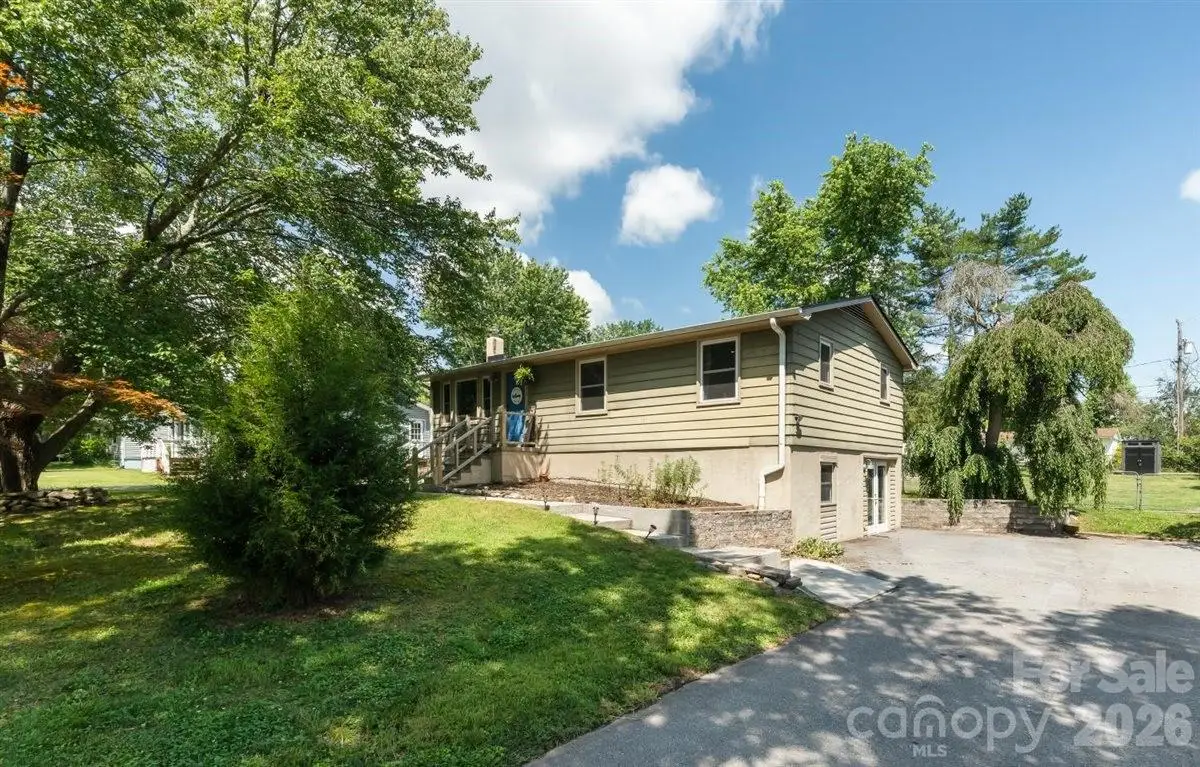 1177 Runway Drive, Hendersonville, NC 28792 - #1