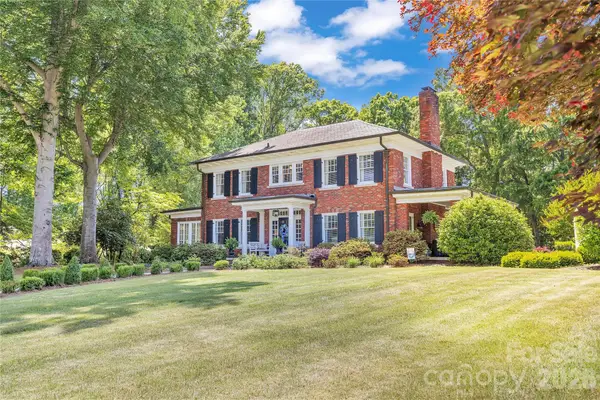 128 W Colonial Drive, Salisbury, NC 28144