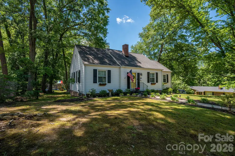 823 N Laurel Street, Lincolnton, NC 28092 - #3