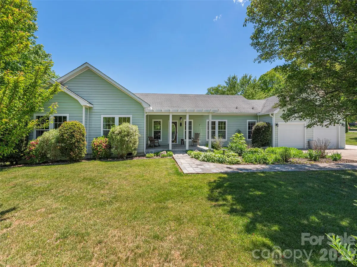 16 Chinaberry Court, Waynesville, NC 28785 - #1