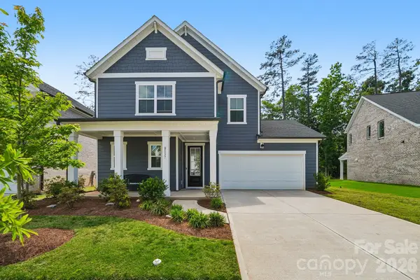 8137 Franklin Trail Street, Charlotte, NC 28227