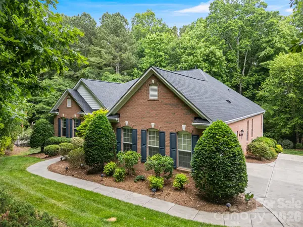 101 Woodwinds Drive, Mount Holly, NC 28120