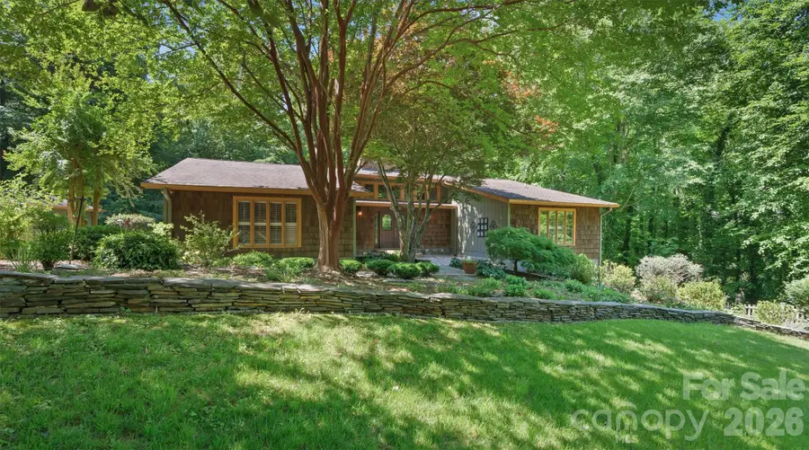 655 21st Avenue Nw, Hickory, NC 28601 - #2
