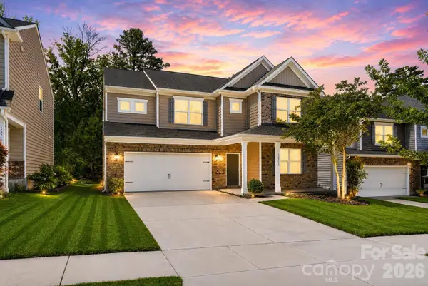 13714 Canterbury Castle Drive, Charlotte, NC 28273