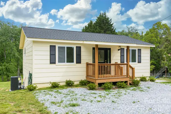 286 Berkeley Road, Hendersonville, NC 28792