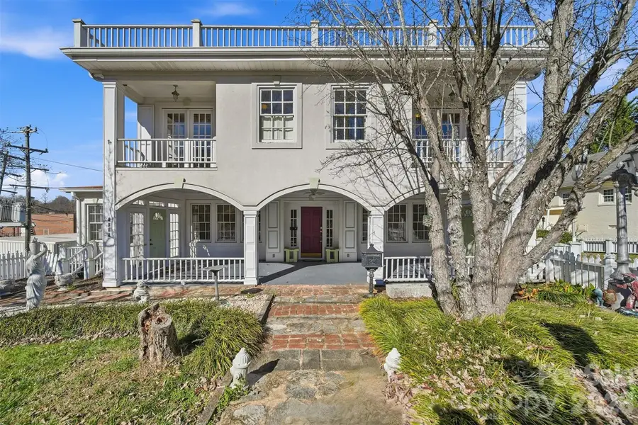 1010 College Avenue Sw, Lenoir, NC 28645 - #2