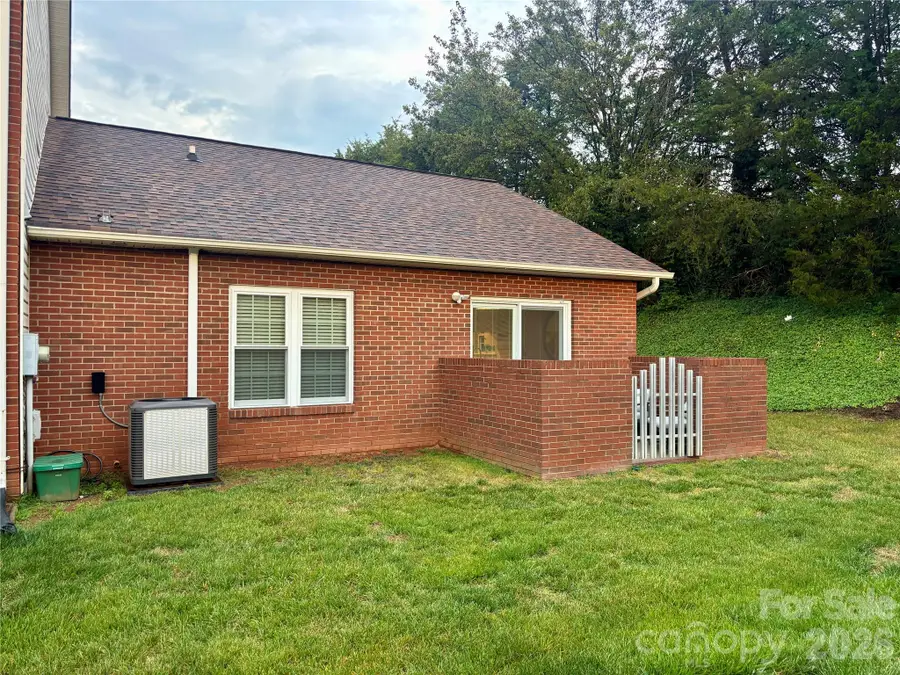 102 Brandywine Drive Ne #M1, Conover, NC 28613 - #2