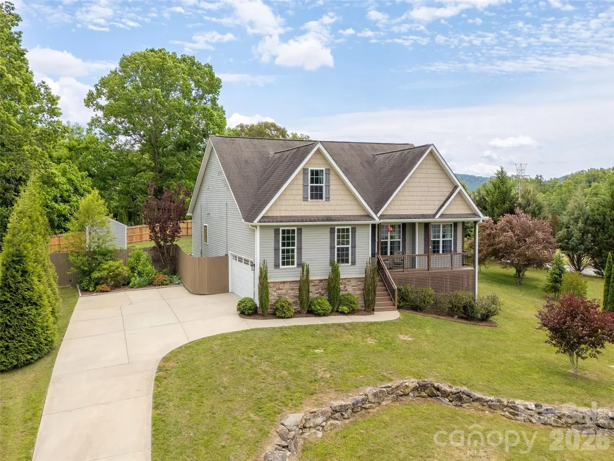 132 Beck Creek Circle, Flat Rock, NC 28731 - #1