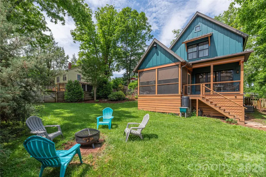 5 Grove Street, Weaverville, NC 28787 - #2