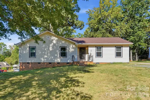 6301 Dwightware Boulevard, Charlotte, NC 28227