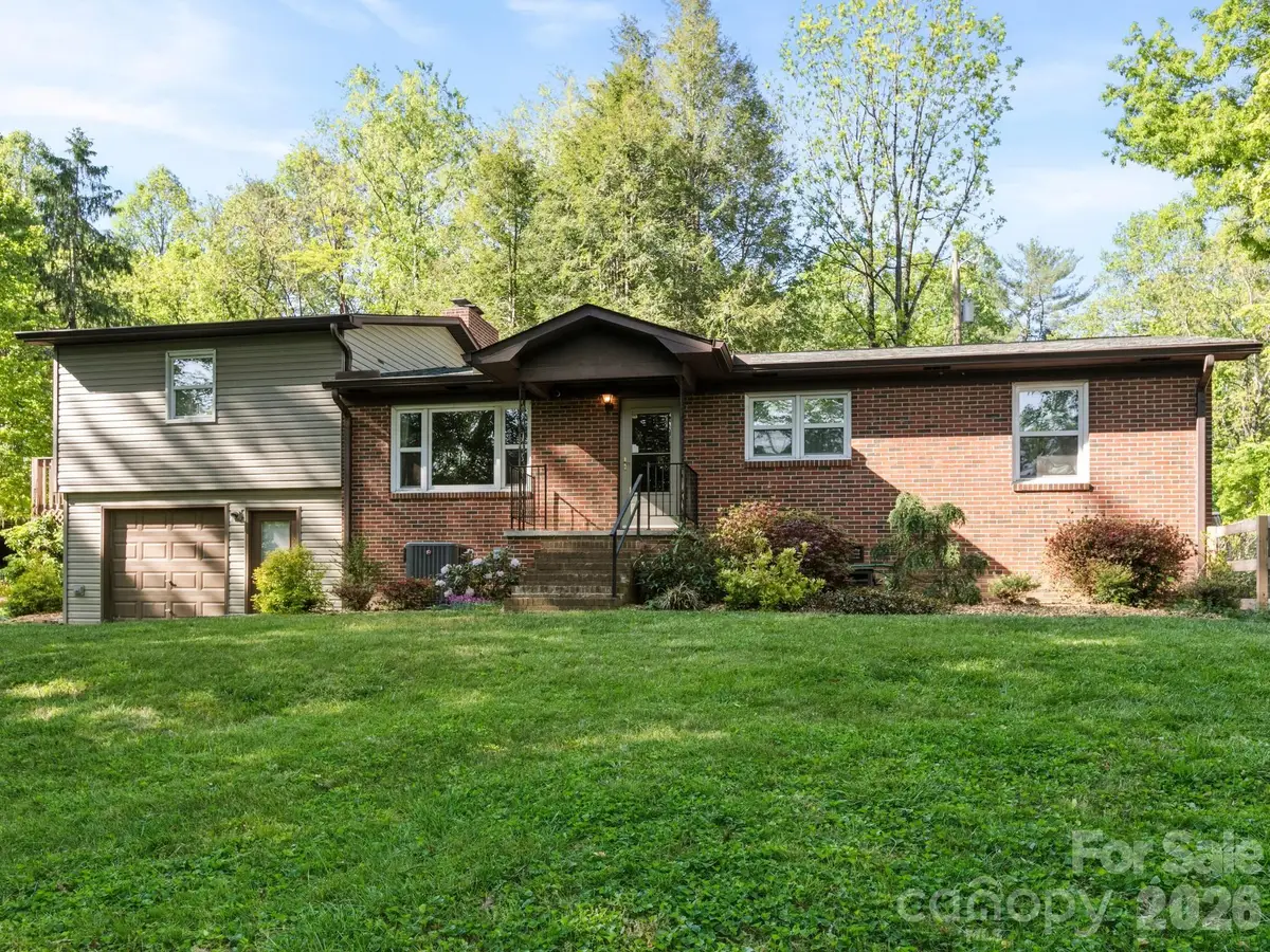 97 Columbia Circle, Hendersonville, NC 28792 - #1