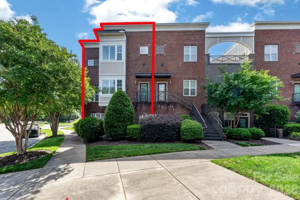 262 Harbour Place Drive #15, Davidson, NC 28036