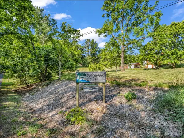 9999 Sedgewood Court, Fairview, NC 28730