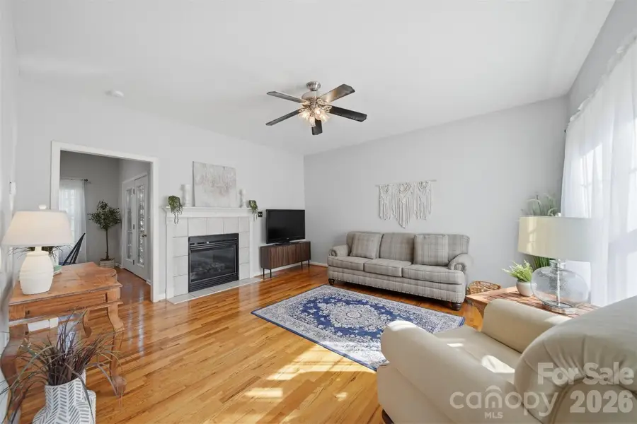 19 Heron Cove Loop #B, Hickory, NC 28601 - #3