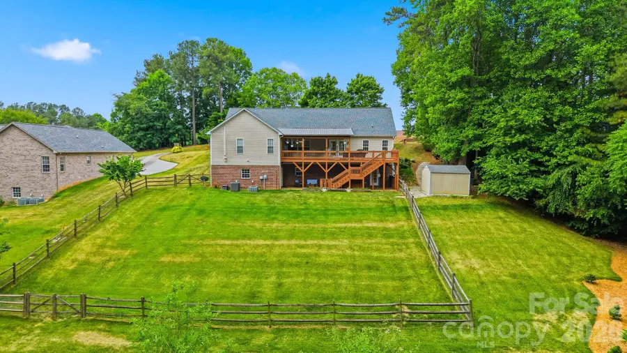 3422 N Bay Drive, Granite Falls, NC 28630 - #2