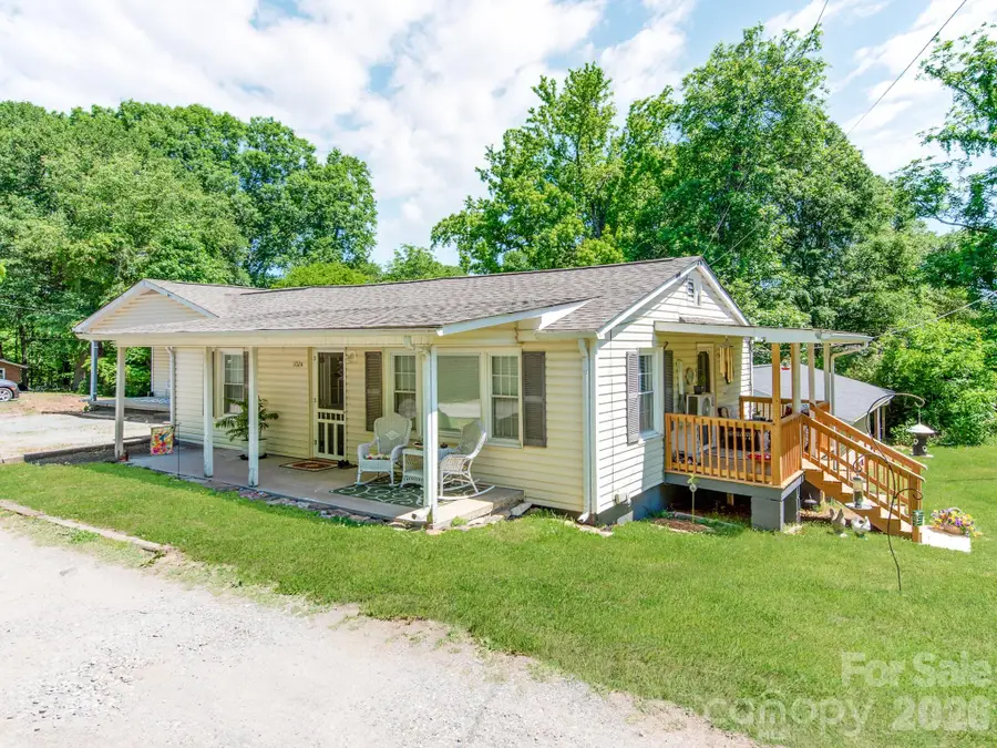 102 Lanier Street, Mount Holly, NC 28120 - #2