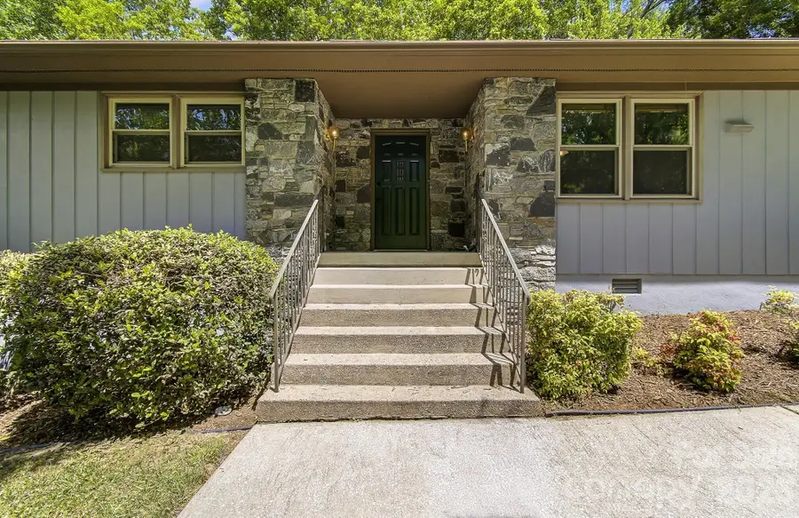 106 Muirfield Court, Hendersonville, NC 28791 - #3