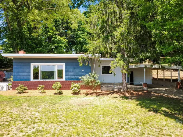 36 Robinwood Avenue, Asheville, NC 28806
