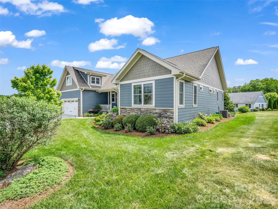 27 Spelter Street, Hendersonville, NC 28792 - #3