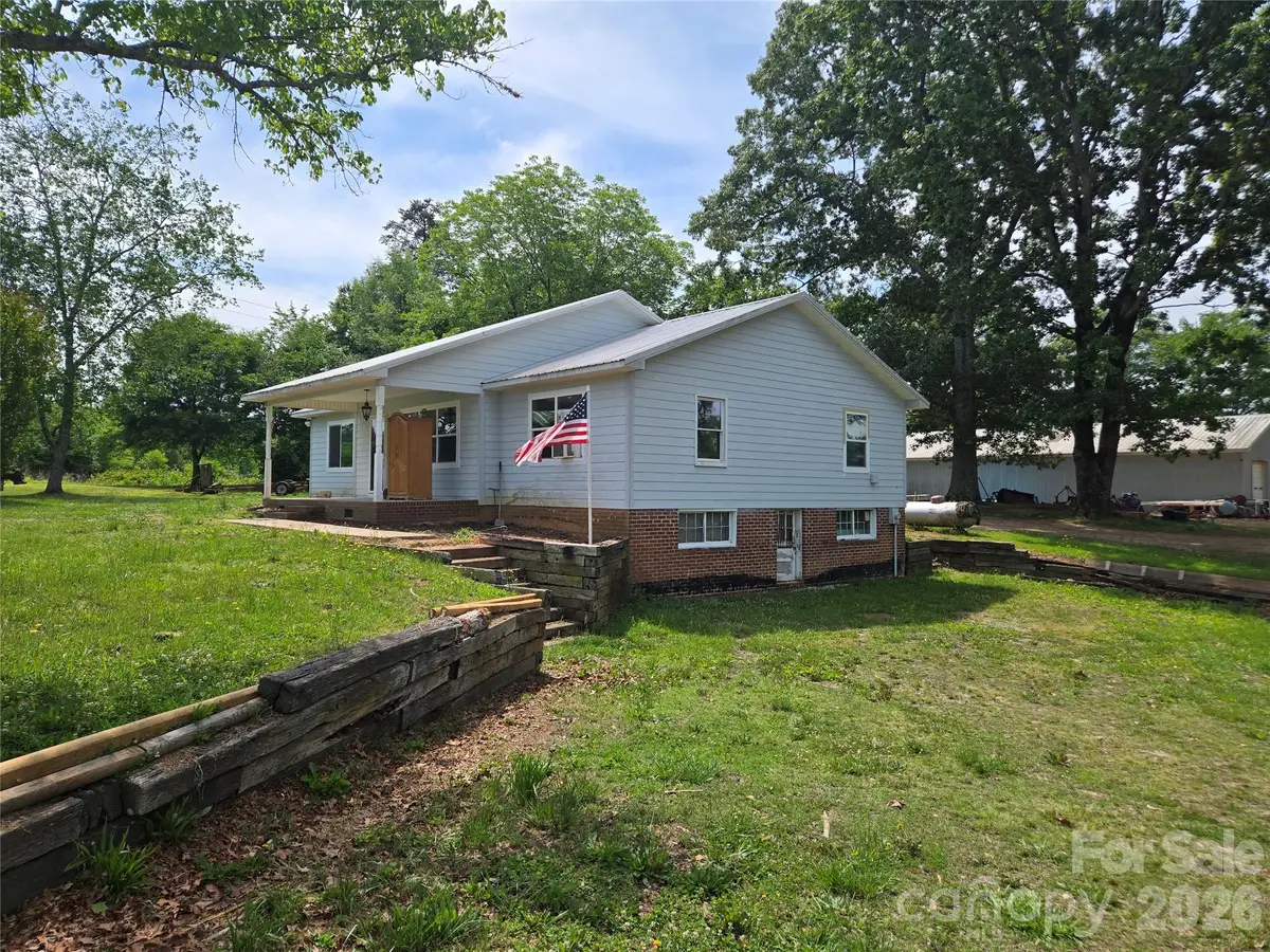 1127 N Mountain Street, Blacksburg, SC 29702 - #1