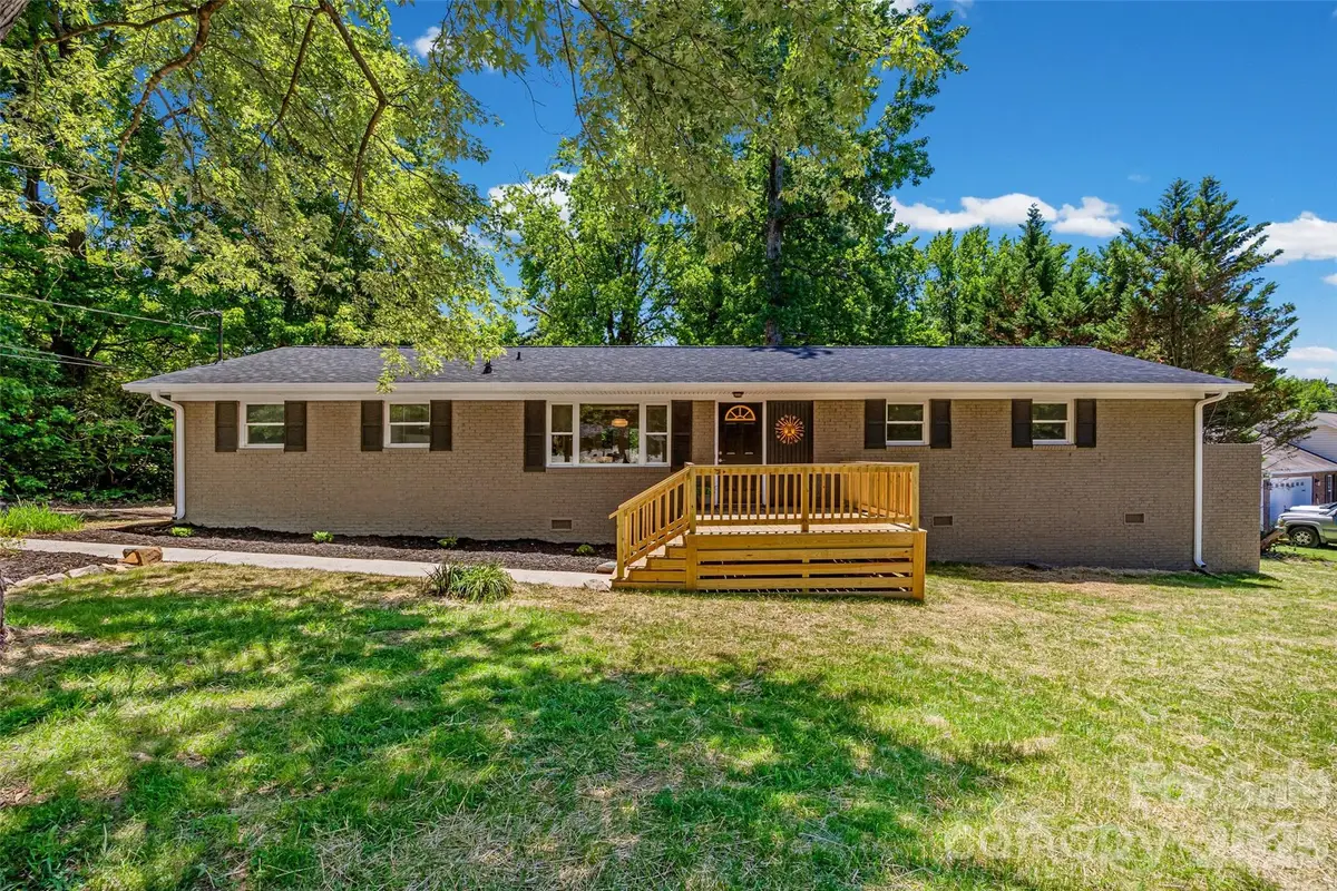 2111 Shalimar Drive, Charlotte, NC 28216 - #1