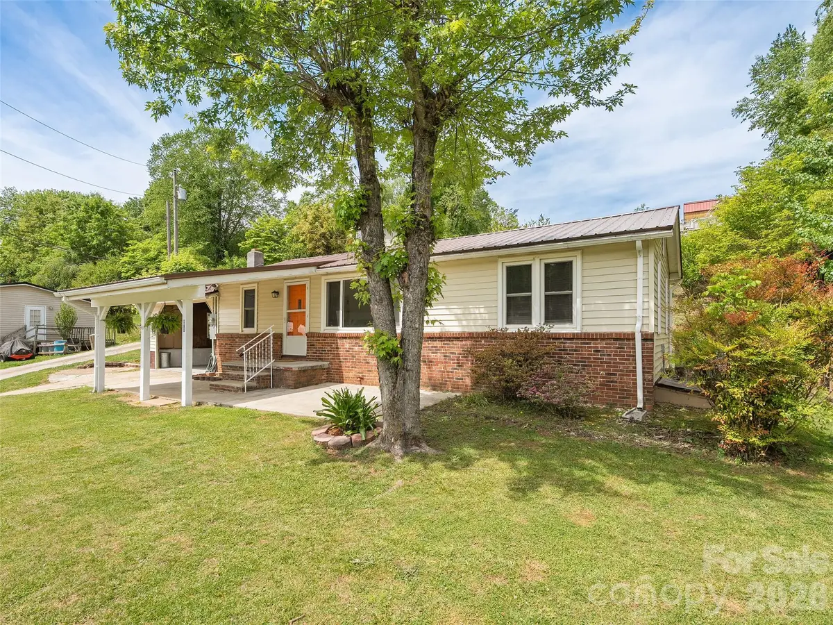 160 Cooper Street, Canton, NC 28716 - #1