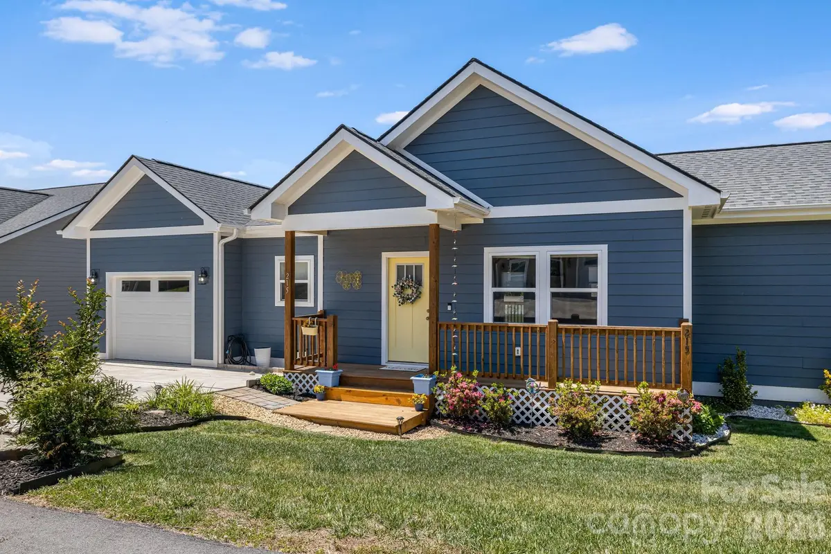 215 Oak Meadow Lane, Asheville, NC 28804 - #1