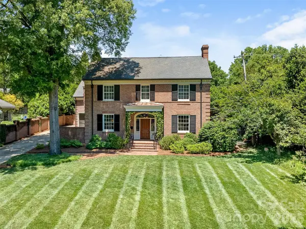 714 Edgehill Road N, Charlotte, NC 28207
