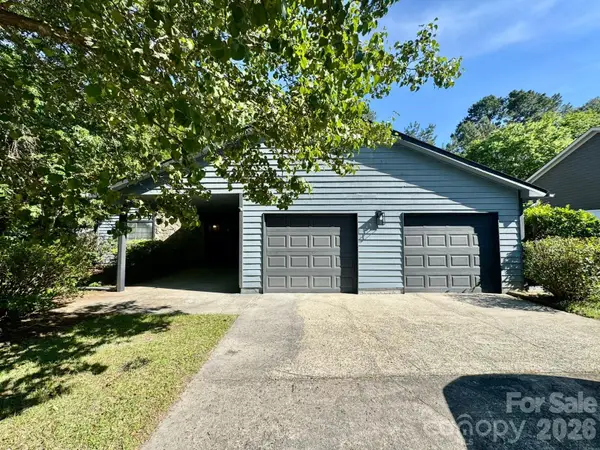 11209 Snapfinger Drive, Charlotte, NC 28277