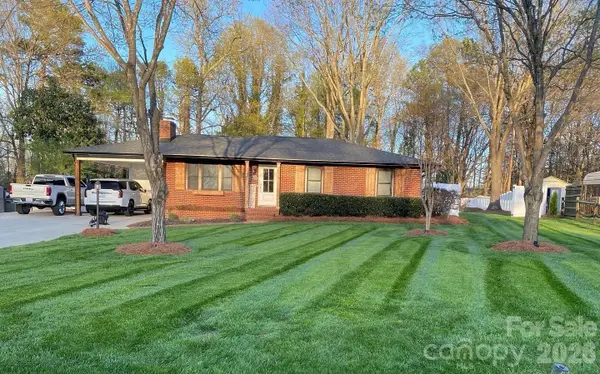 254 Lucky Drive Nw, Concord, NC 28027