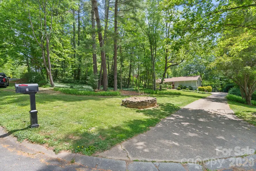 16 Chipping Green Drive, Arden, NC 28704 - #2